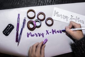 Weihnachts - DIY : Geschenkpapier selber machen oder wie du deine Geschenke auf drei verschiedenen Weisen ganz besonders verpacken kannst. Ausführliche Anleitung zum Geschenkverpackung selber machen für Weihnachten. #geschenkerpackungweihnachten #origiellegeschenkverpackung